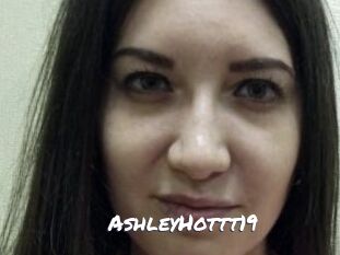 AshleyHottt19