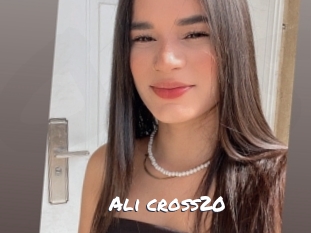 Ali_cross20