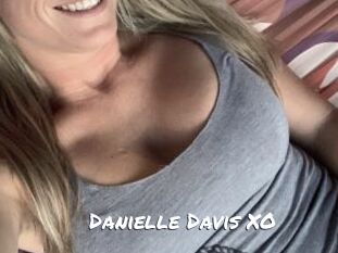 Danielle_Davis_XO