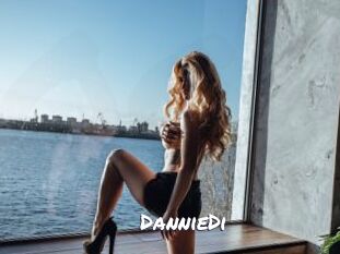 DannieDi
