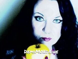 DemiMondaine_