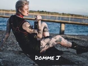 Domme_J