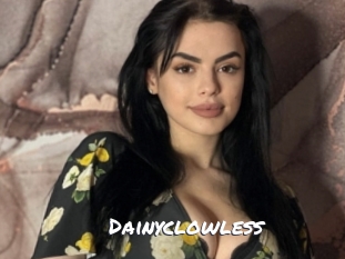 Dainyclowless