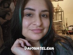 Davynaselena