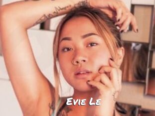 Evie_Le