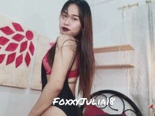 FoxxyJulia18