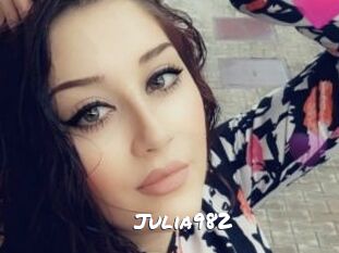 Julia982