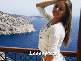 LarraMaxx