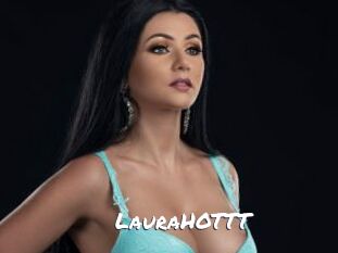 LauraHOTTT