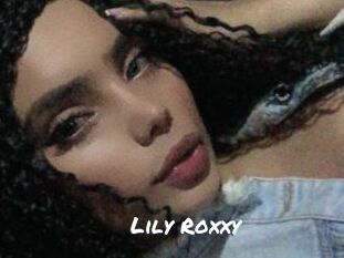 Lily_Roxxy