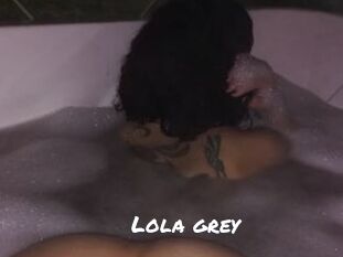 Lola_grey