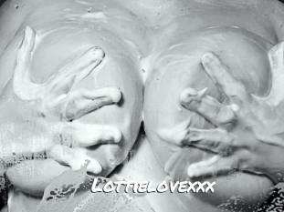 Lottielovexxx