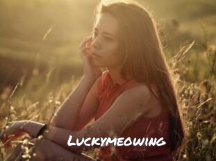 Luckymeowing