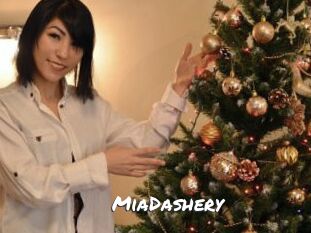 MiaDashery