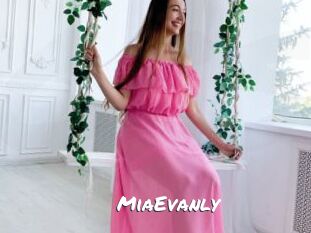 MiaEvanly