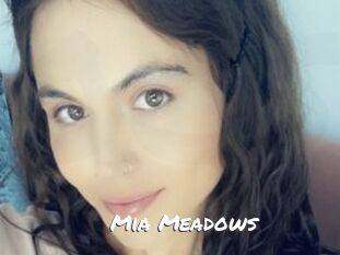 Mia_Meadows