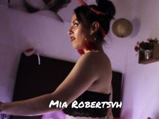Mia_Robertsvh