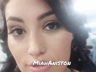 MiahAniston