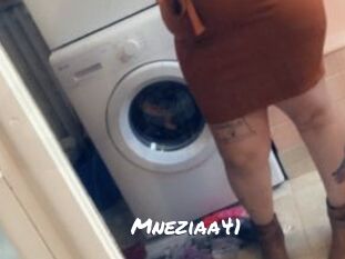 Mneziaa41