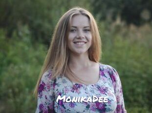 MonikaDee