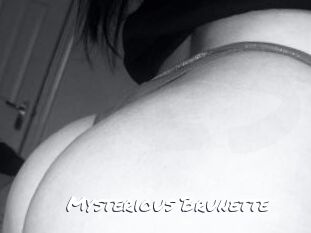 Mysterious_Brunette