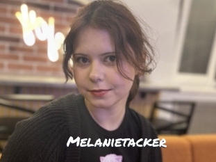 Melanietacker