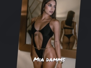 Mia_damms