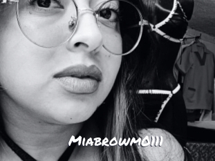 Miabrowm0111