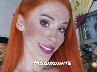 Moonxwhite
