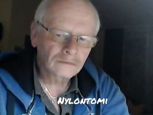 Nylontomi