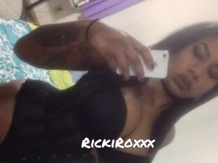 RickiRoxxx