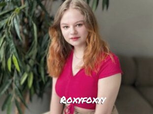 Roxyfoxyy
