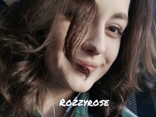 Rozzyrose
