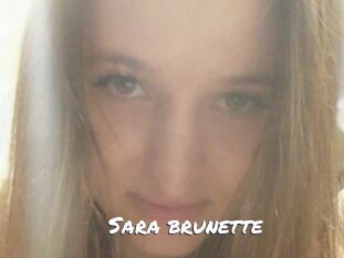 Sara_brunette