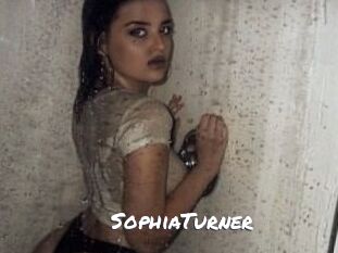 Sophia_Turner