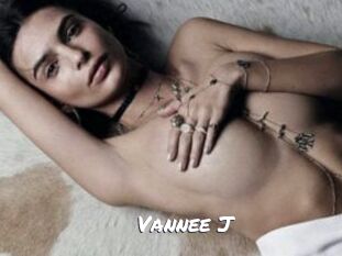 Vannee_J