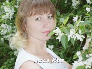 Viola_Kiss_