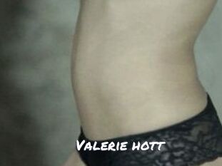 Valerie_hott