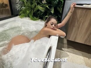 Yourblondiie
